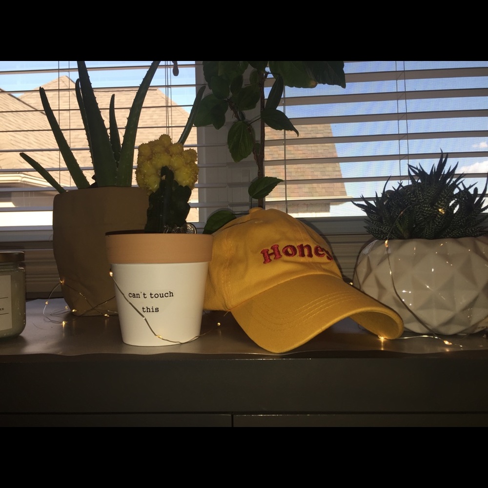 ‘Honey’ Baseball hat